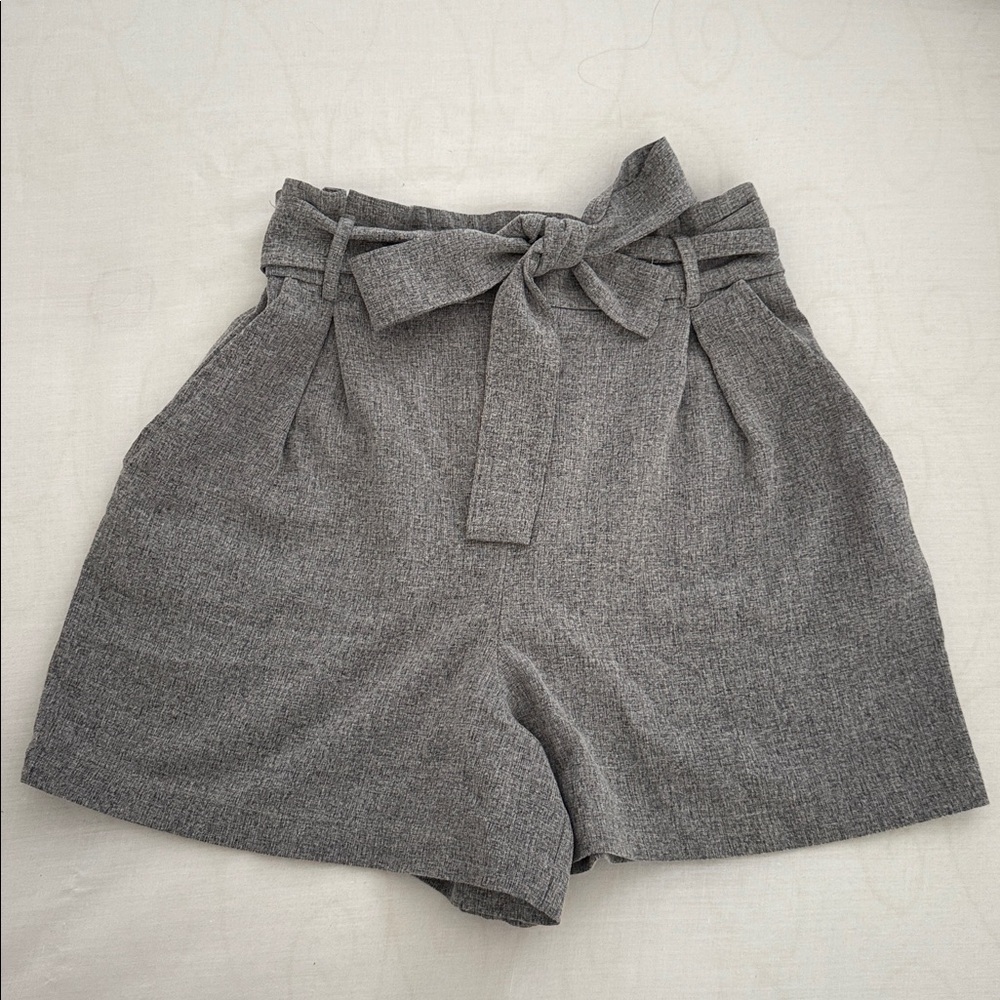 Bershka Textured Gray Shorts